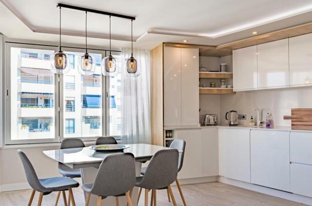 Bonito En Primera Linea Playa Appartement Marbella